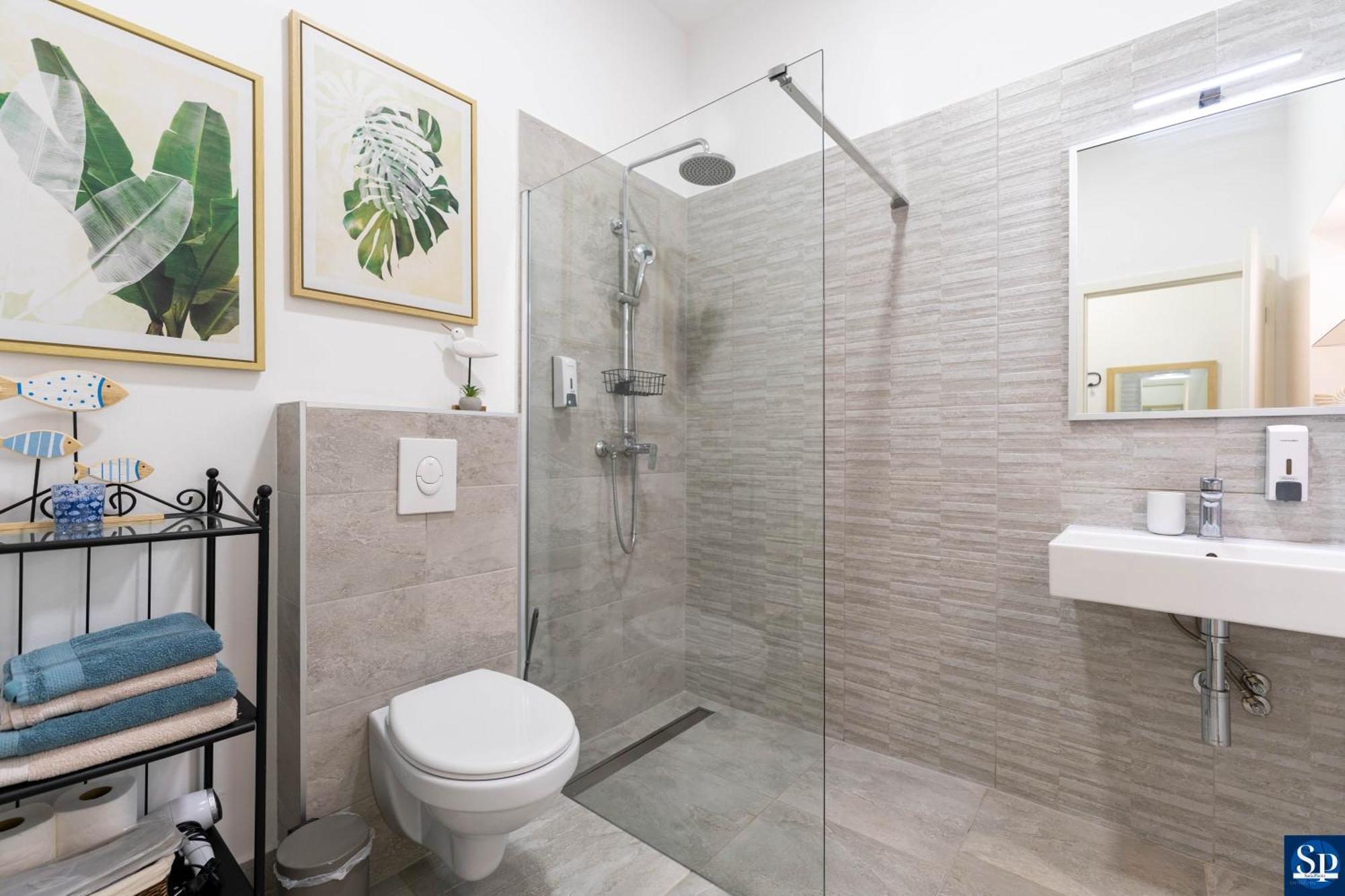 Colosseum Garden Studio Apartments Pula Luaran gambar