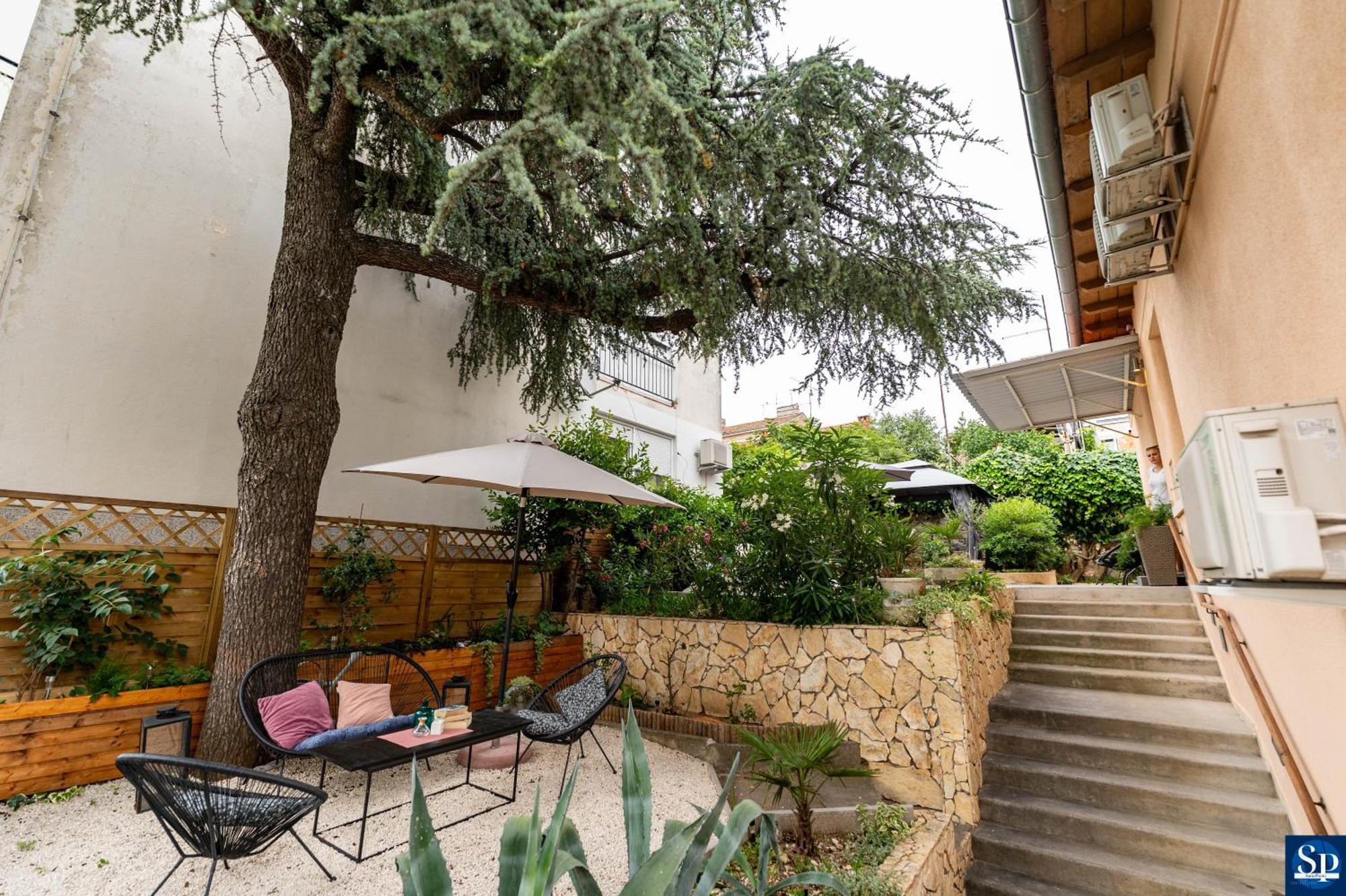 Colosseum Garden Studio Apartments Pula Luaran gambar